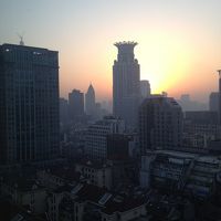 30階の部屋から見えた朝日。