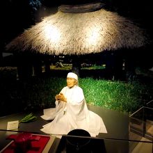 民俗展示よりのろ　巫女