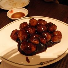 名物黒酢の酢豚