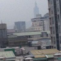 遠くに101タワー