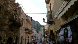 タオルミーナでファッションブランドを買うならば「PARISI」がおススメ♪