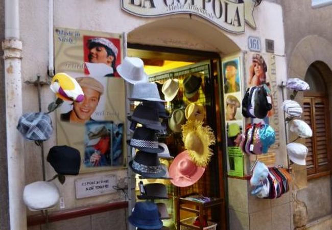 チェファルーでオススメの帽子店「LA COPPOLA」♪