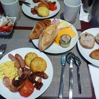 朝食はどうしても食べ過ぎてしまいます(笑)