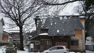 加賀藩主二代利長夫人、玉泉院の位牌所