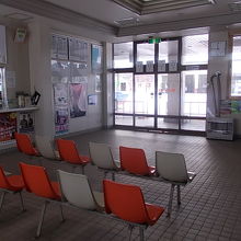 旧国鉄羽幌線羽幌駅跡地にある羽幌ターミナル内の様子