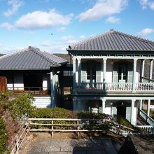 良く見ると二階に和室が。