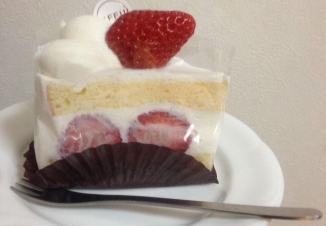 いつでもイチゴがおいしいケーキ屋さん