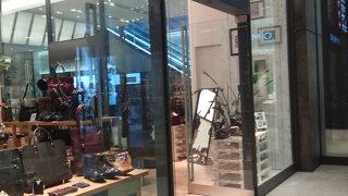 バッグ・シューズのショップ