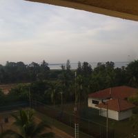 テニスコートがあります。