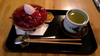 いちごぜんざいが美味しい