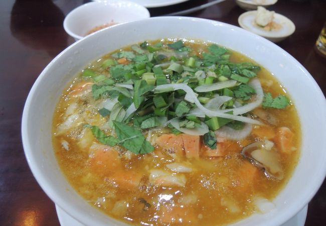 タピオカ麺のカニいりスープが美味しいです！