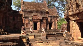 赤さが印象的な遺跡です