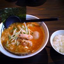 ピリ辛ジャン麺+小ライス