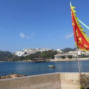 海沿いの高台にある、絶景スポット