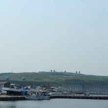 隣接した恵山泊漁港