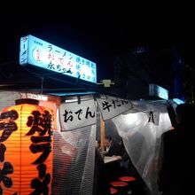 やまちゃんは屋台が二軒あります