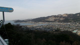 屋島ドライブウエイから見下ろせます