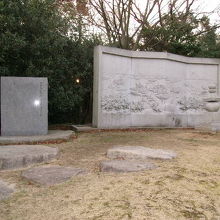 源平合戦８００年供養碑