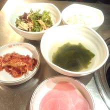 サラダウマス。日本じゃタカス