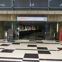 空港内からの入口