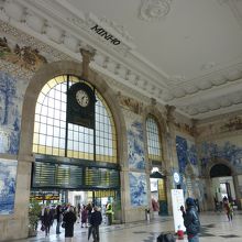 サン・ベント駅