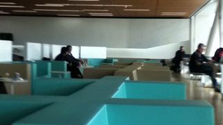 ラウンジが立派