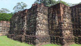 象のテラスに引き続いて現れます