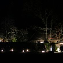 落柿舎の灯り。