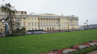 青年貴族が蜂起した場所