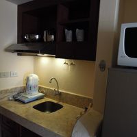 大型冷蔵庫、レンジなどあり長期滞在も可