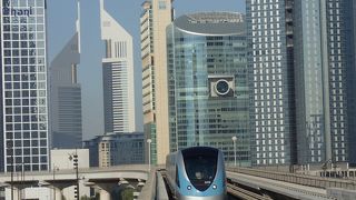 安価で確実な交通手段