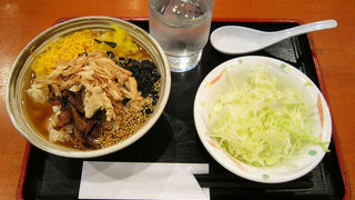 鶏飯バイキングは手軽。