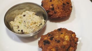 インドで20年、日本で15年のキャリアのシェフが作ってます。