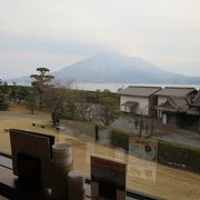 桜島を眺めながらいただく郷土料理