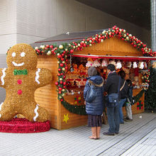 お店もたくさん。