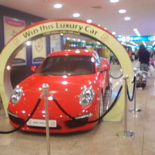 ドバイらしいですね