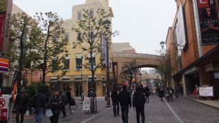 川崎の総合娯楽施設