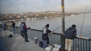 釣り人がいっぱい