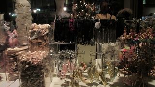 オペラ座　ギフトショップ　久しぶりに行ったら改装されていました