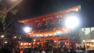 屋台は少なめですが。