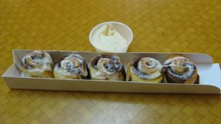 シナボンバイツでちょっと休憩