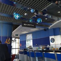 ドリンクチケットが使えるラウンジ