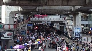 サイアム駅周辺が歩行者天国になっています