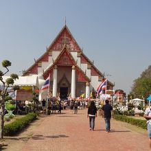 正面から大仏殿