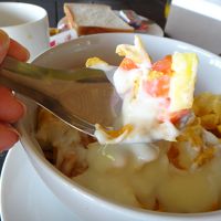 フルーツヨーグルトコーンフレークもおいしい！