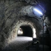 禅海和尚が掘った当時の洞門で残っているのはごく一部です