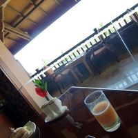 ラウンジに入り浸り（４）