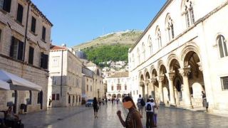 ルジャ広場は撮影スポットです