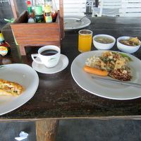 朝食はブッフェ式