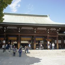 今の建物は１９５８年再建です